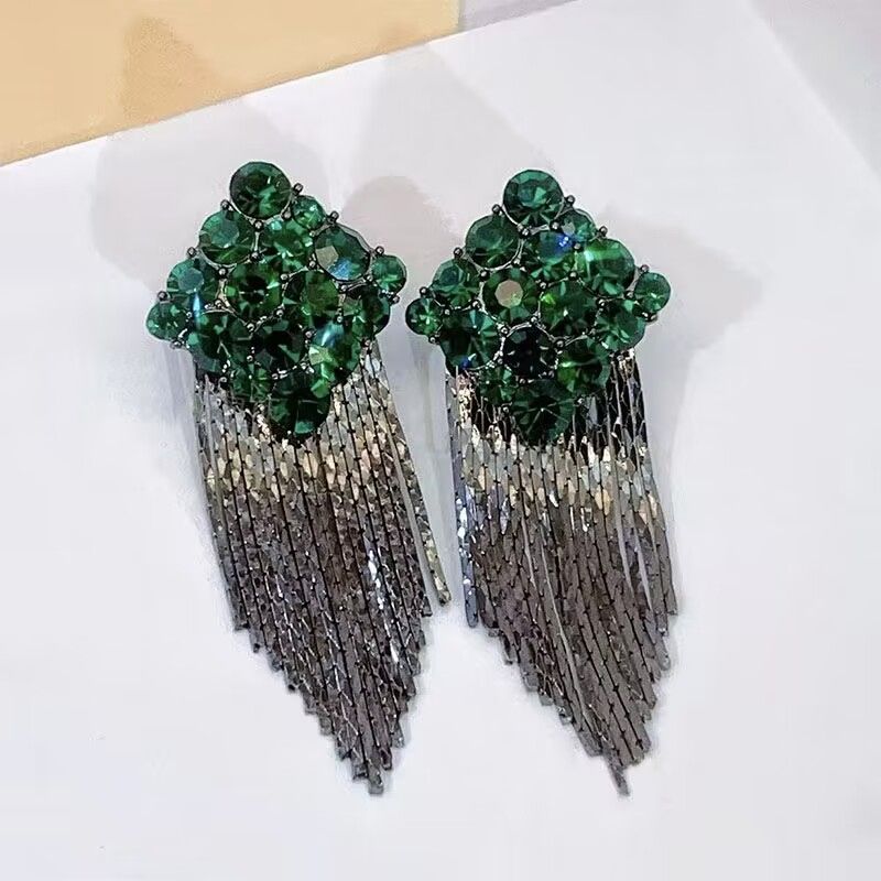 Brincos de cristal verde de alta qualidade, brincos de brincos de diamante, moda feminina, luxo leve.