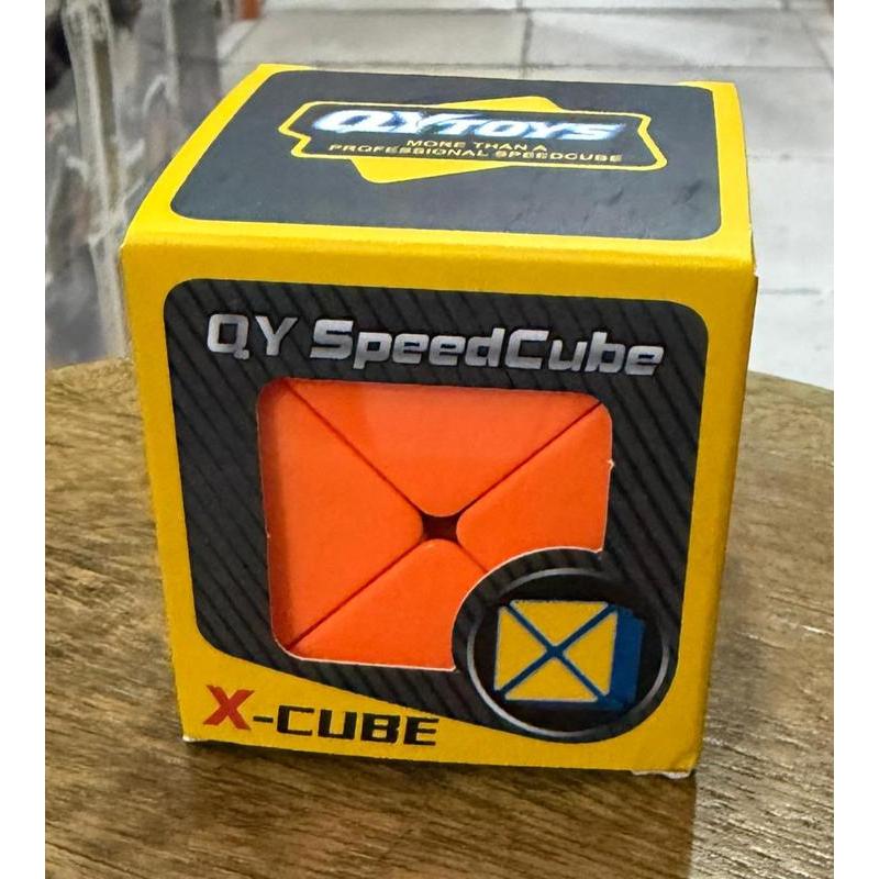 Cubo Mágico QiYi X Dino Stickerless