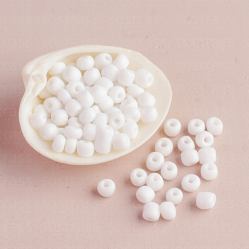 Miçanga de Vidro 4mm Branco. 445g - 5.850 Peças em Oferta na Shopee