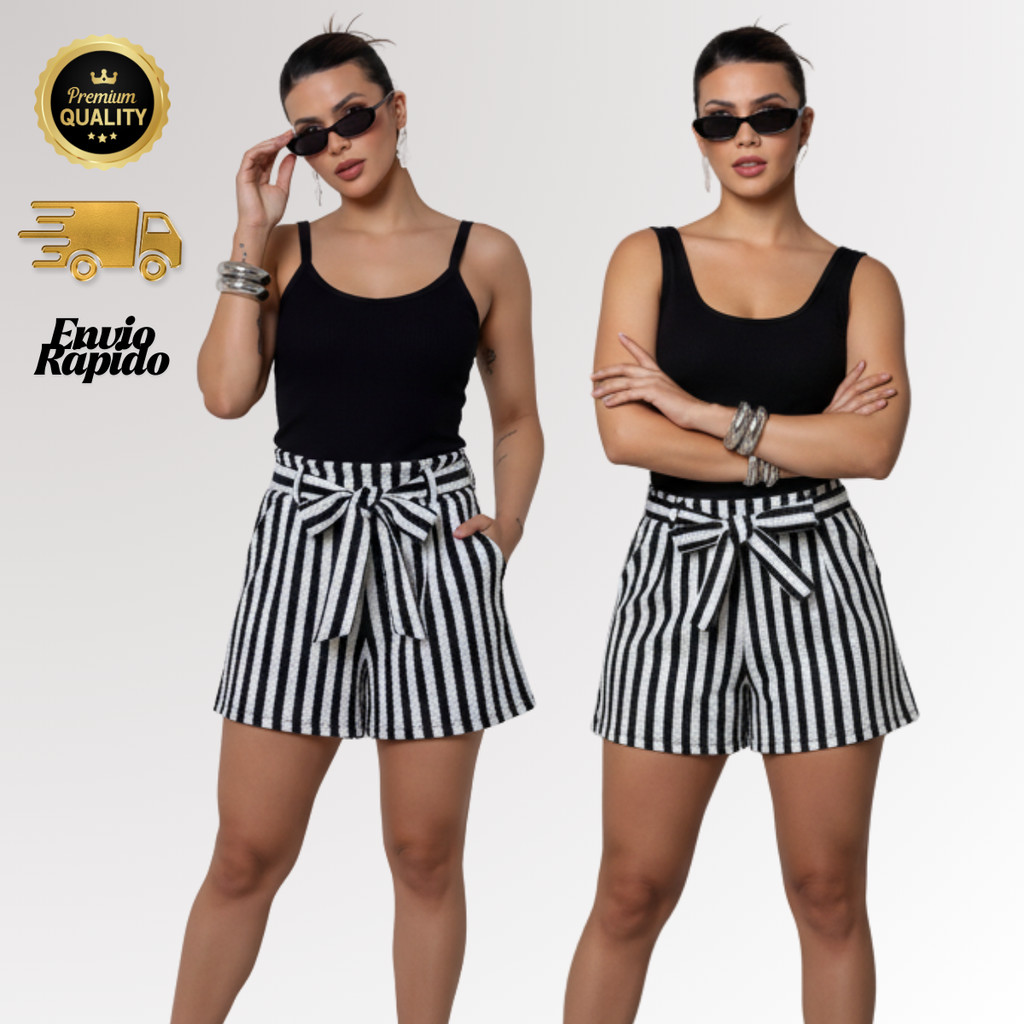 Shorts Feminino Listrado em Tecido Colmeia com Cinto Embutido