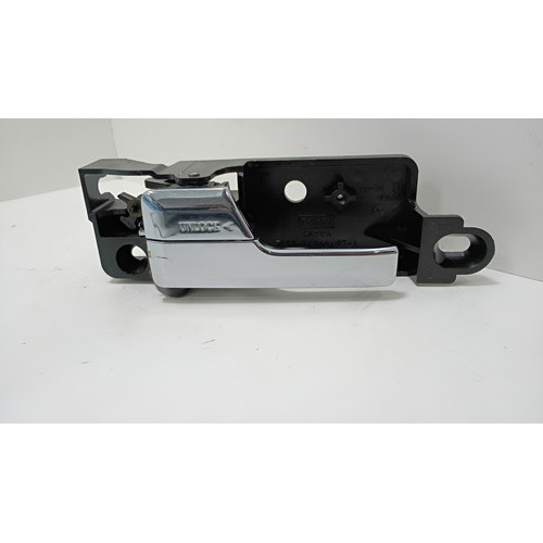 Maçaneta Interna Esquerda Ford Fusion 2006/2012