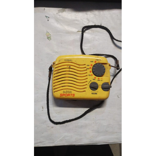 Walkman  Antigo Vintage (para Restaurar) Amarelo