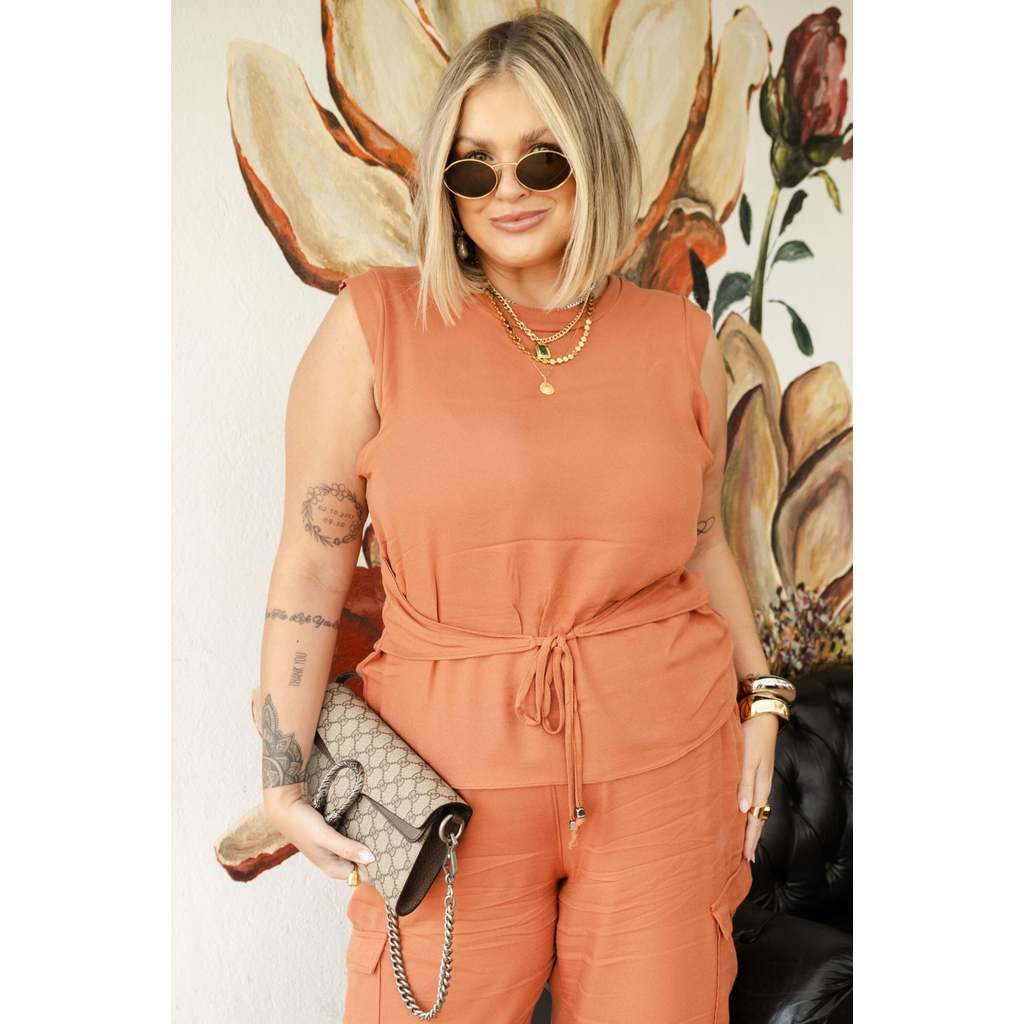 Regata Feminina Creponada com Amarração Marialícia Marrom