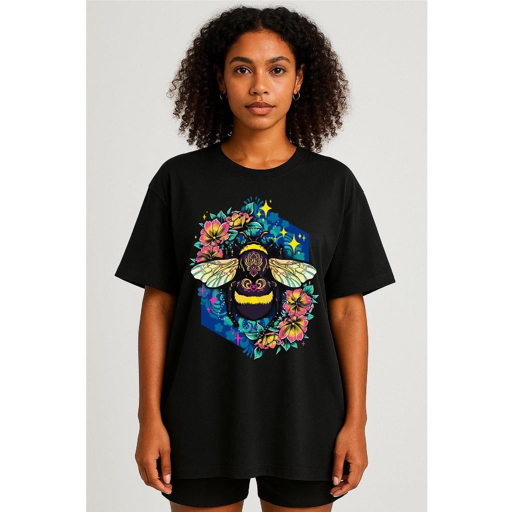 Camiseta Feminina Streetwear Algodão Penteado Infantil Adulto Plus Size Estampa Abelha Azul Flores inseto Mel Pólen