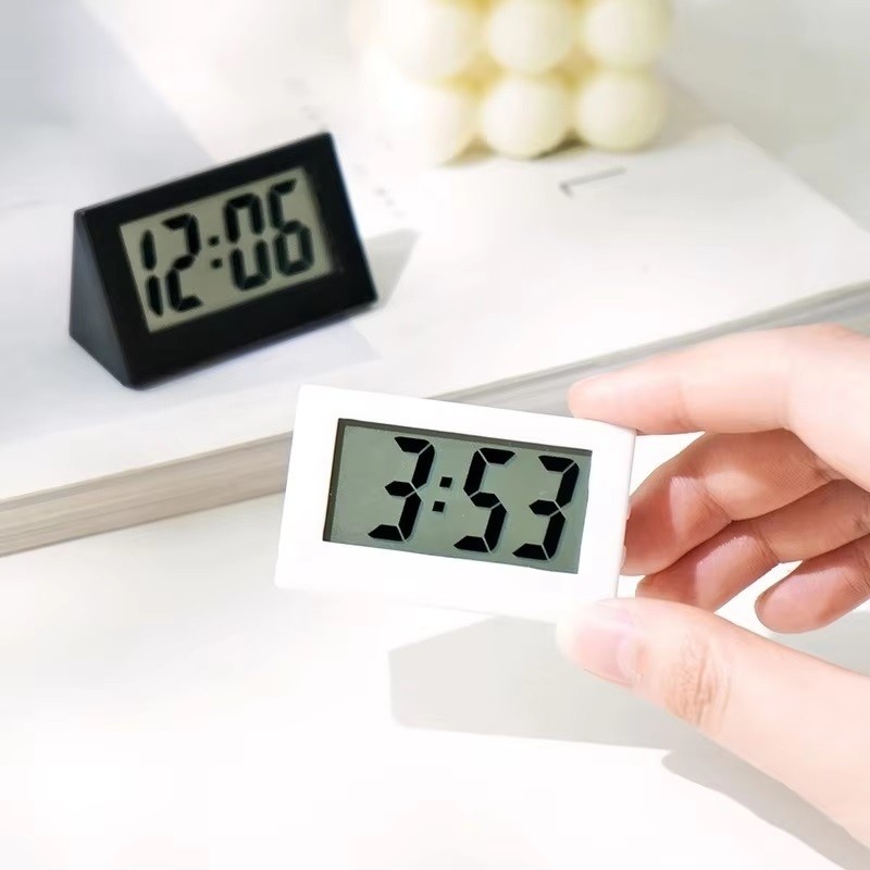 Mini Relógio Digital de Mesa 5cm x 3cm - Quarto Sala Banheiro Cozinha - Bateria Lítio - Mini Clock em Oferta na Shopee