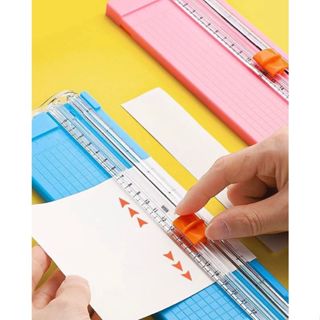 Guilhotina Cortador De Papel 22cm A4 DUPLA LADO Portátil Fácil Manuseio Escritório Lâmina em Oferta na Shopee