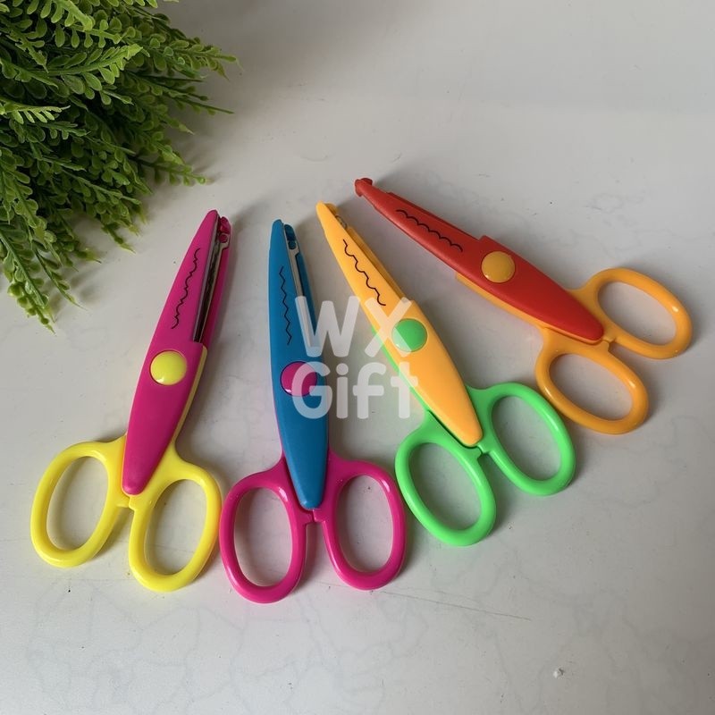 Tesoura de Picotar Colorida Infantil Unidade - Win Paper/ WX Gift em Oferta na Shopee