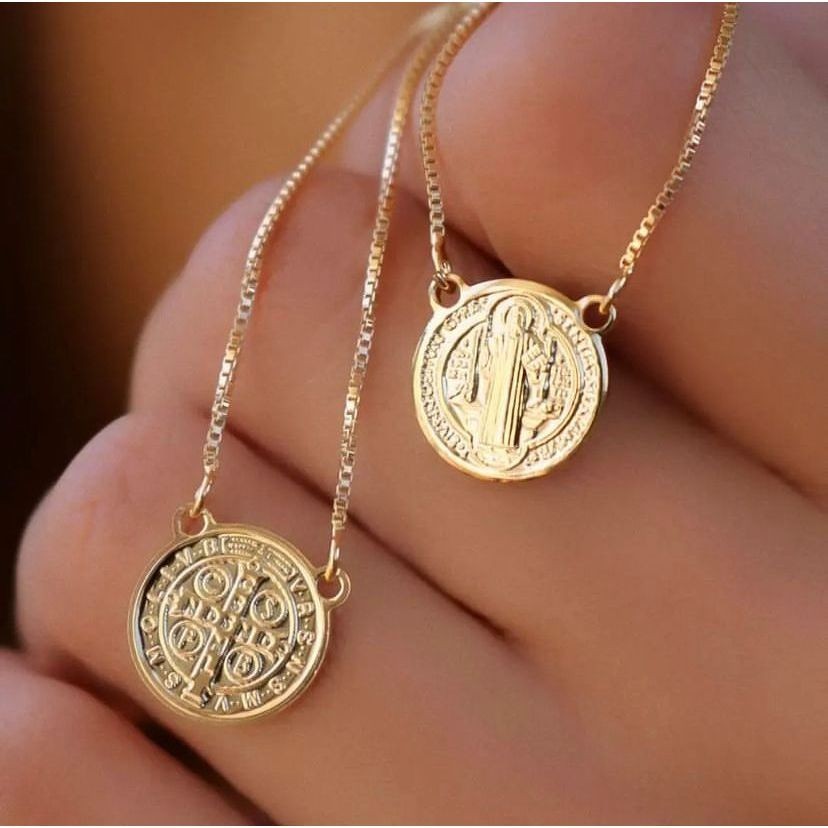 Escapulário Medalha de São Bento em Prata 925 e Ouro 18K