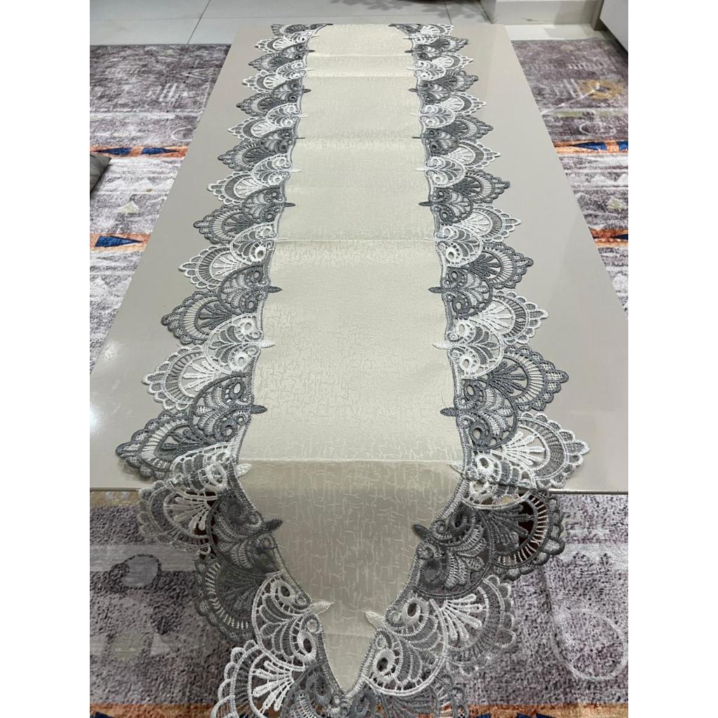 Caminho De Mesa Bordado Em Grip DESCRIÇÃO CAMINHO DE MESA  Top Olaola1