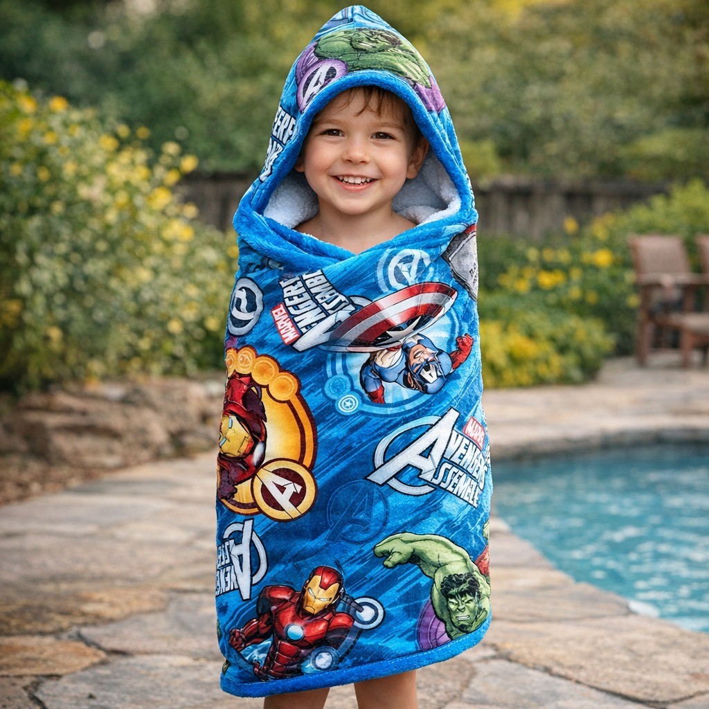 Toalha De Banho Gigante Infantil Com Capuz/ Personagens Super Heróis Lisa