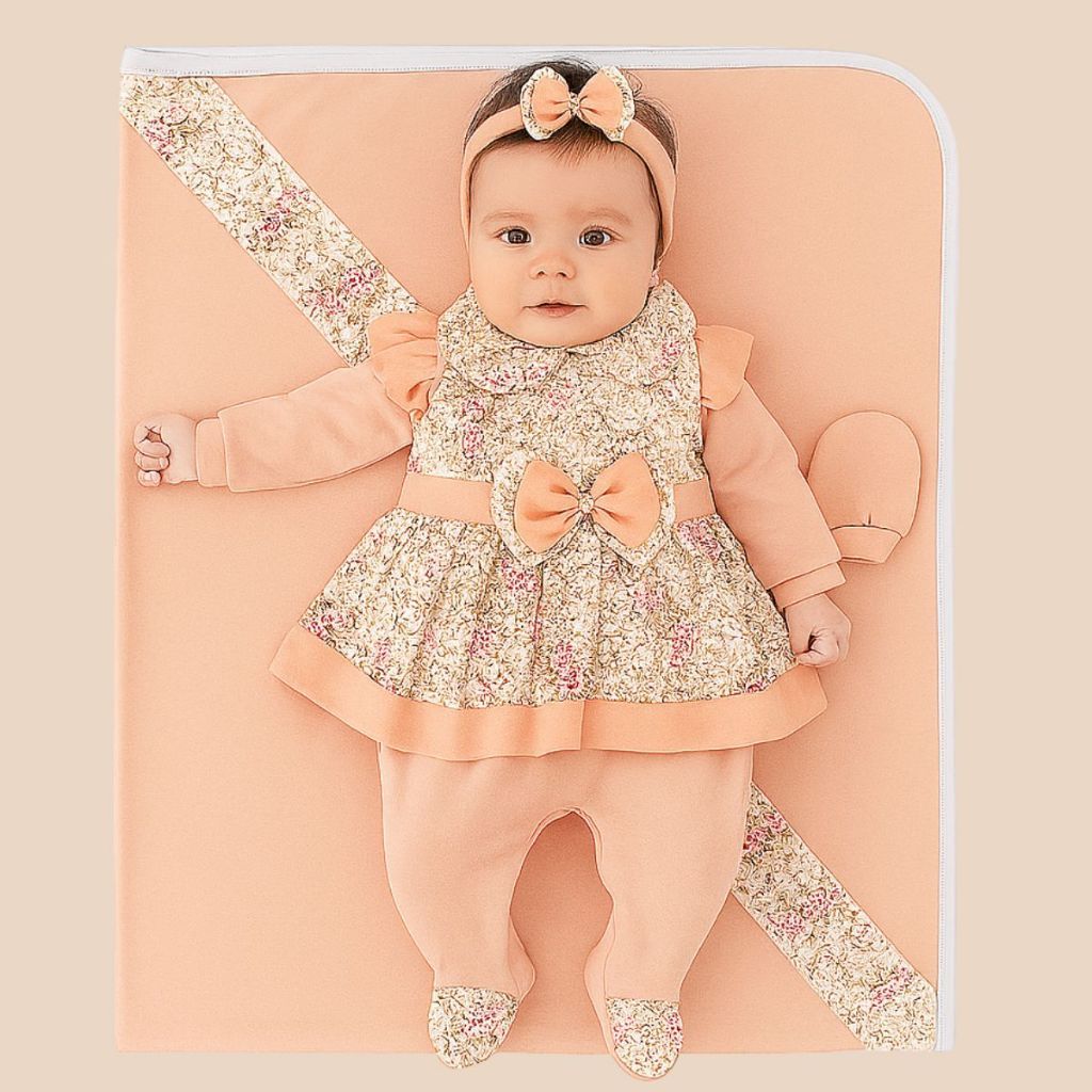 Saída Maternidade Menina Pompom Floral 5 Peças Diversas Cor Roupa De Bebê Conjunto Para Bebê