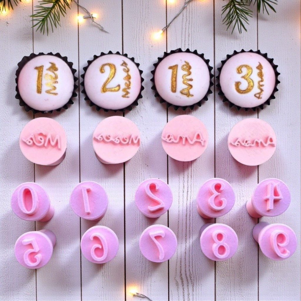 Kit Carimbos Números, Anos e Meses Brigadeiro, Doce, Massa - 16 peças em Oferta na Shopee