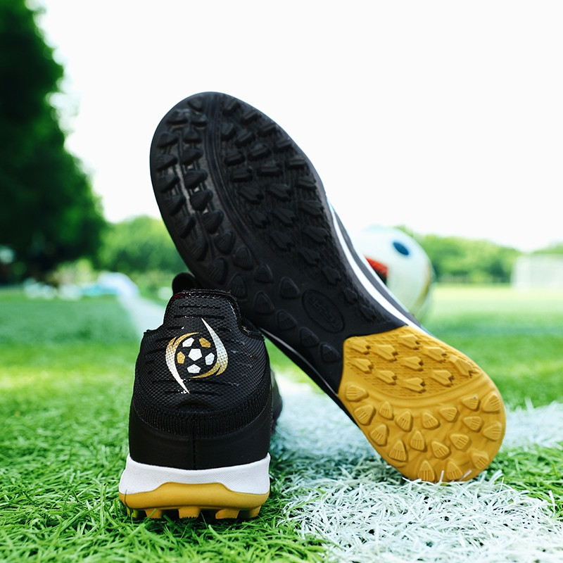 COD 2026 Botas de futebol de bacalhau originais Botas internas Versão profissional Top de futebol configuração tf mascul