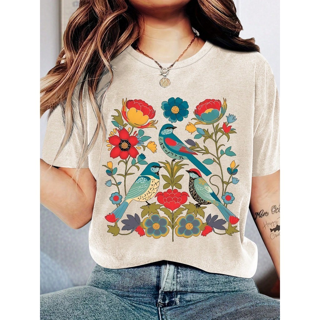 Camiseta Feminina Estampada Flores e Pássaros Confortável Algodão Moda Atual
