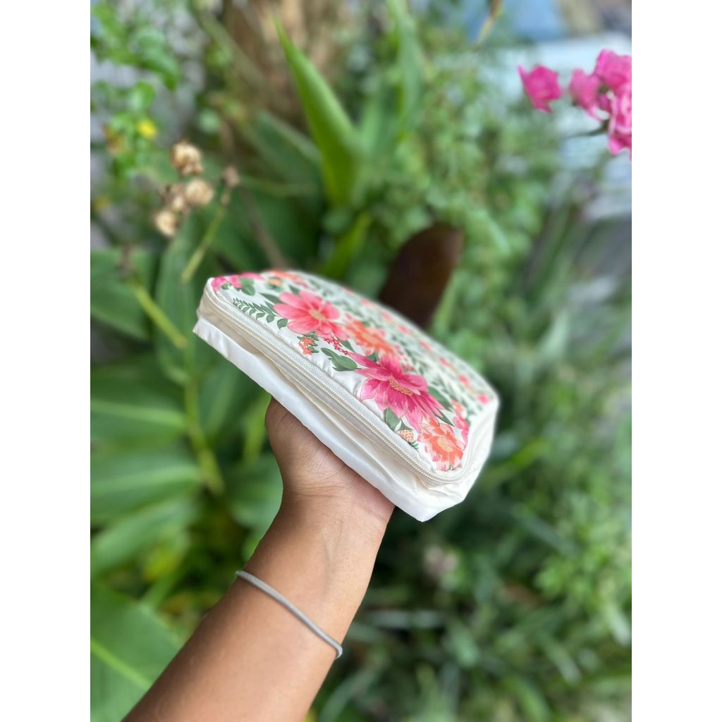 Canga Necessaire Floral Nusa Farm