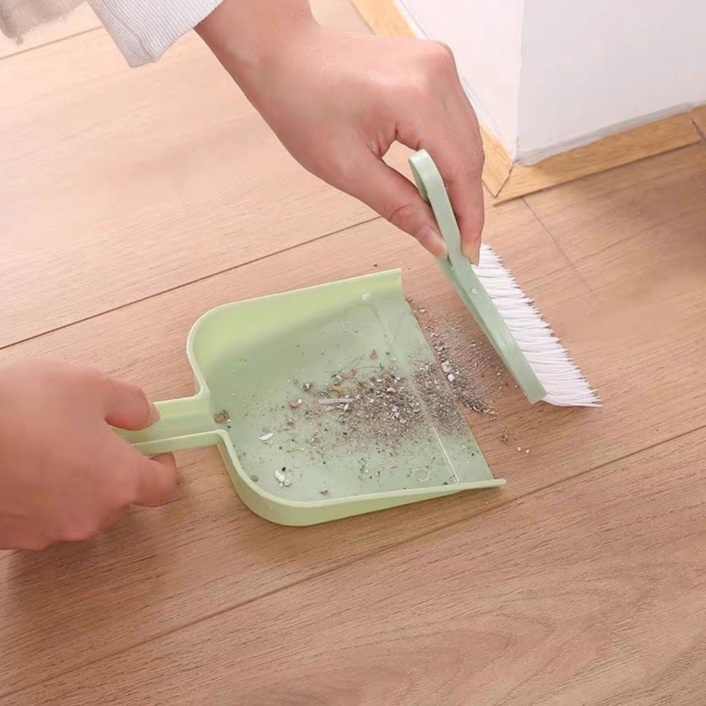 Kit Mini Vassoura e Pá De Lixo Multiuso Limpeza Escova de Plástico em Oferta na Shopee