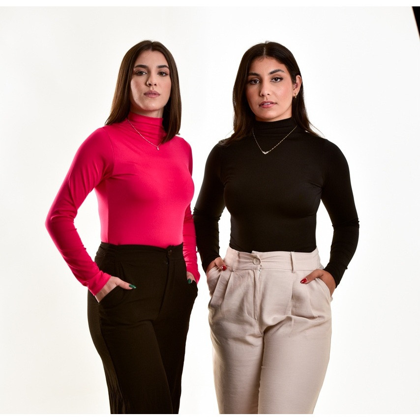Blusa térmica  micro felpada gola alta estilo e conforto.