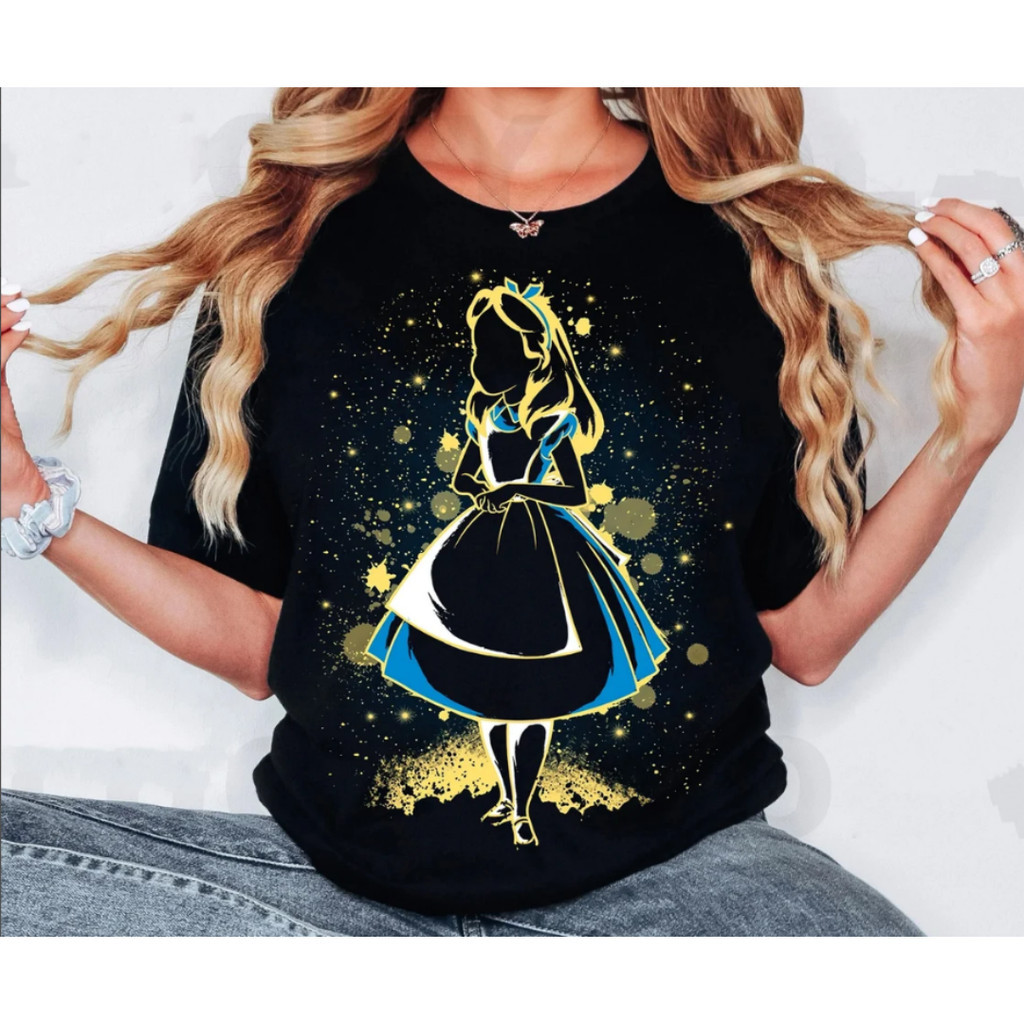 [Camiseta Premium Algodão Puro]LA Camiseta Feminina Moderna Em Puro Algodão Com Estampa Da Silhueta De Alice, Do Filme "