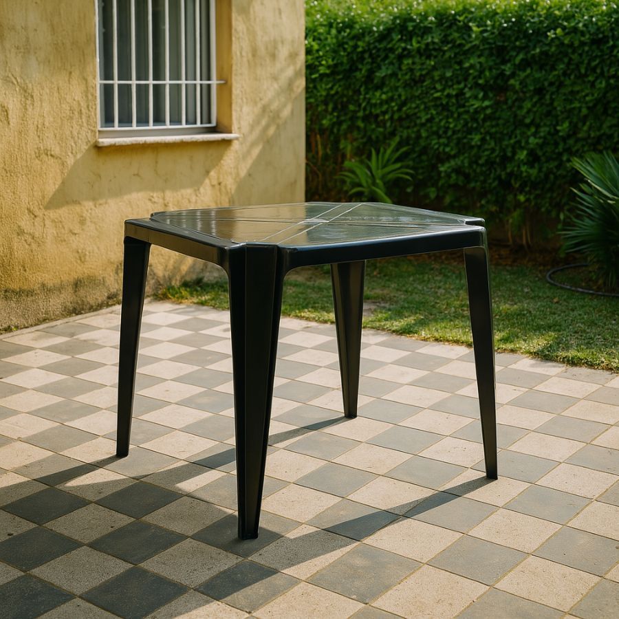 Mesa De Plastico 70x70 Empilhavel Para Area Piscina Churrasco Restaurante