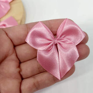 Laço Lacinho ROSA em Cetim 20/40/100 UNIDADES - nº5 - 5 cm COM FITA PARA AMARRAR em Oferta na Shopee