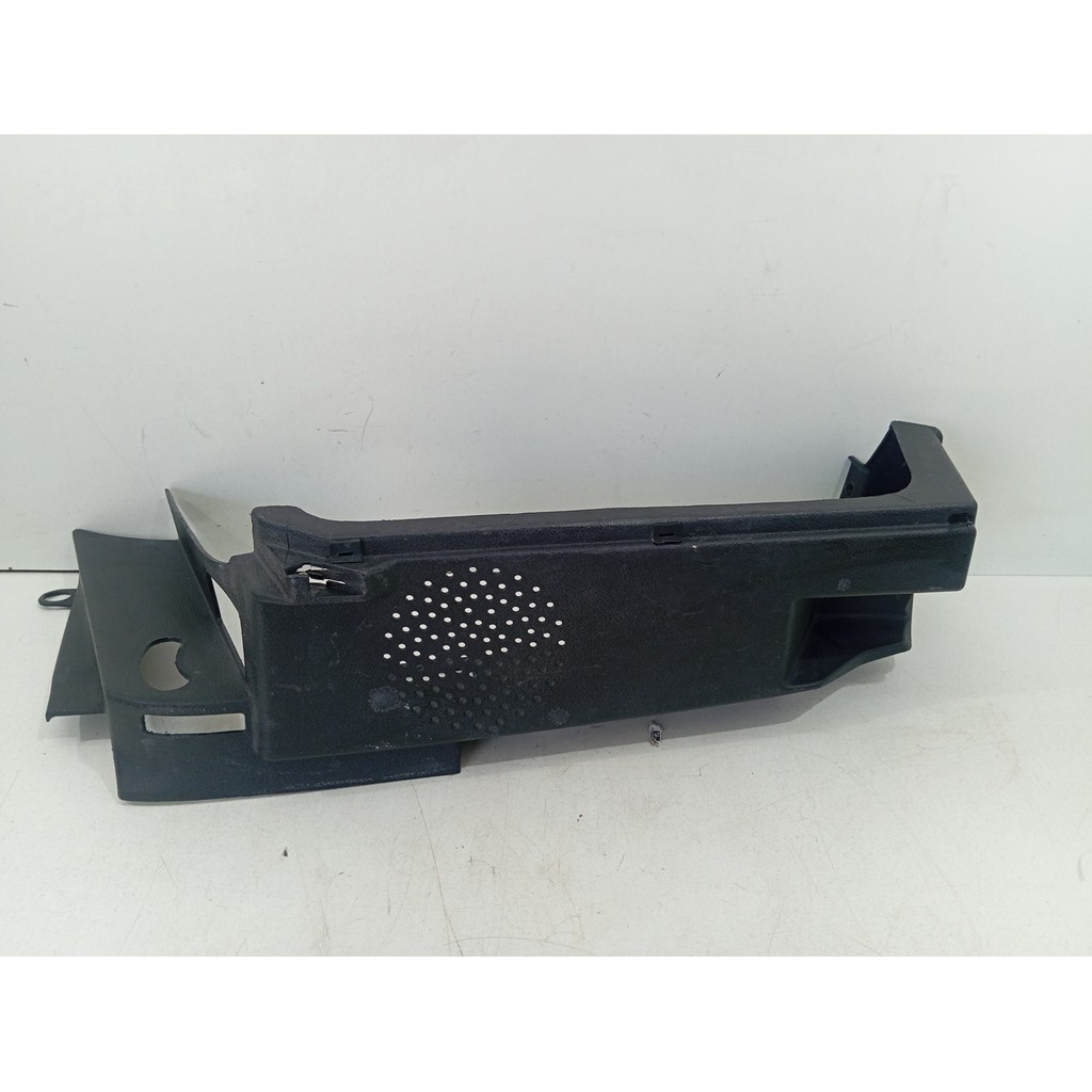 SUPORTE DO BAGAGITO  ESQUERDO FIAT UNO 2005 A 2012 100170720