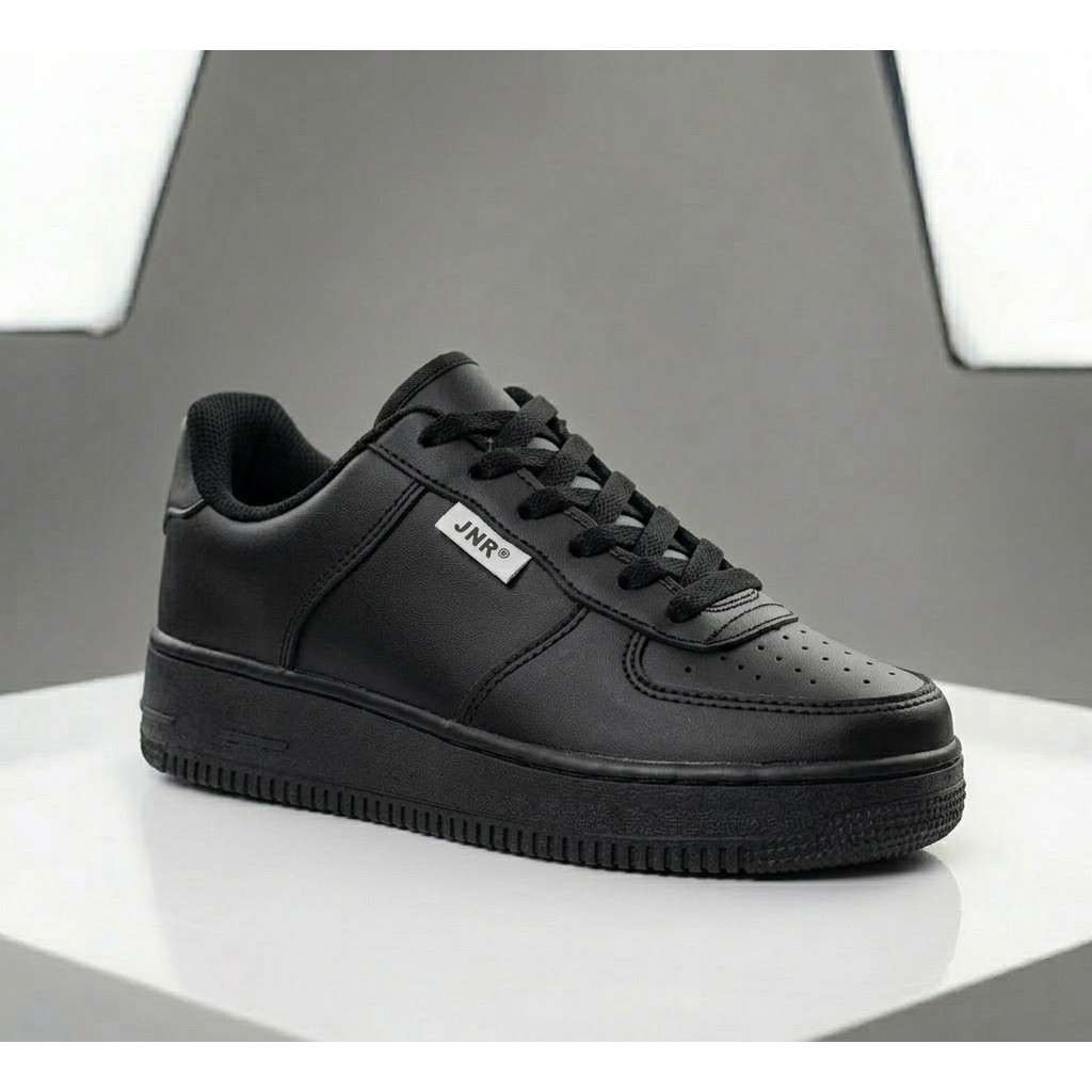 Tenis Feminino novo Social Couro Costurado Confortável Street etiqueta JNR novo borracha envio rapid em Oferta na Shopee