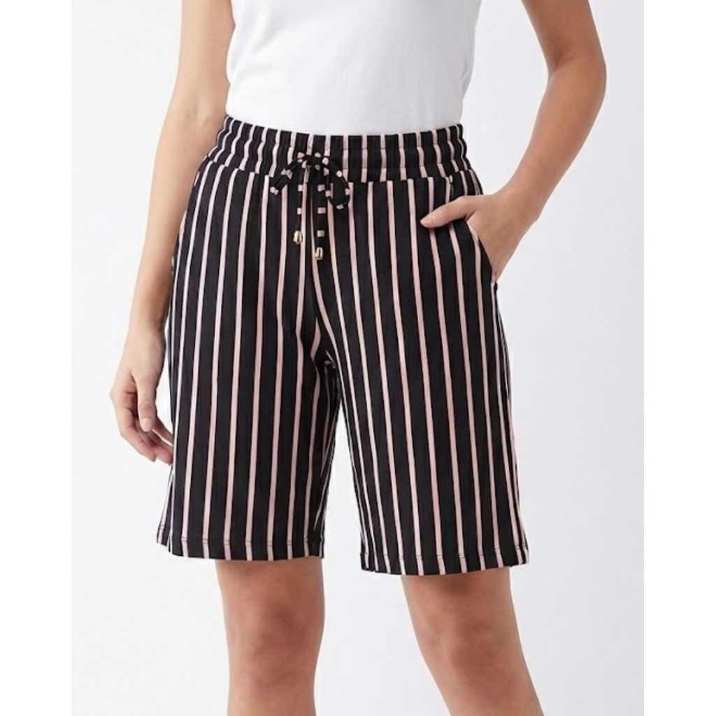 Bermuda Feminina em Liganete Listrada com Elástico | Leve, Fresca e Confortável do M ao G3 em Oferta na Shopee