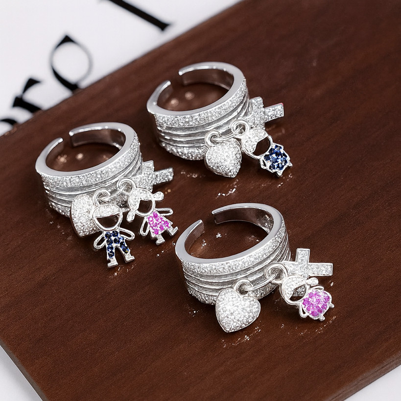 Anel de filhos prata 925 cravejado em zircônias ajustável banhado a ouro 18k antialérgico