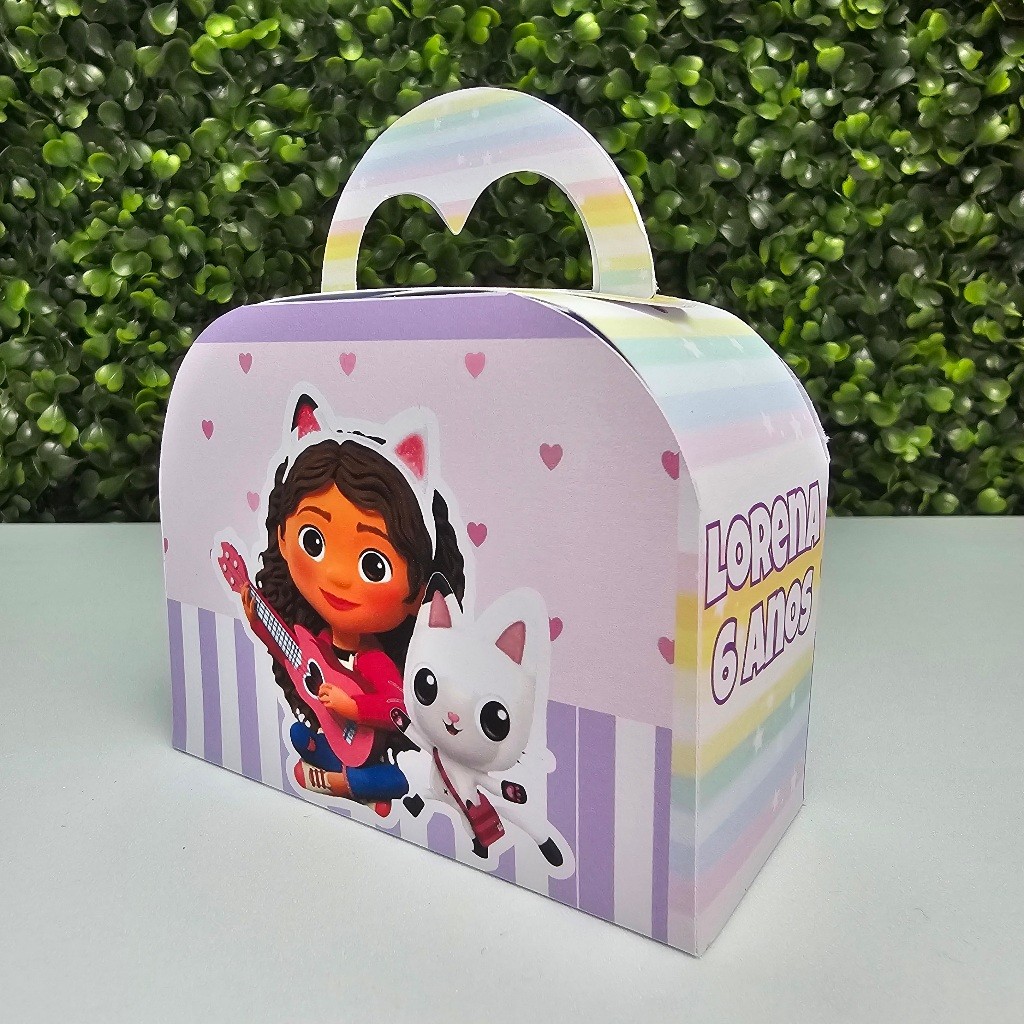 Caixa Maletinha A CASA MÁGICA DA GABBY  - Personalizados - Festa infantil - Aniversário - Lembrancinha