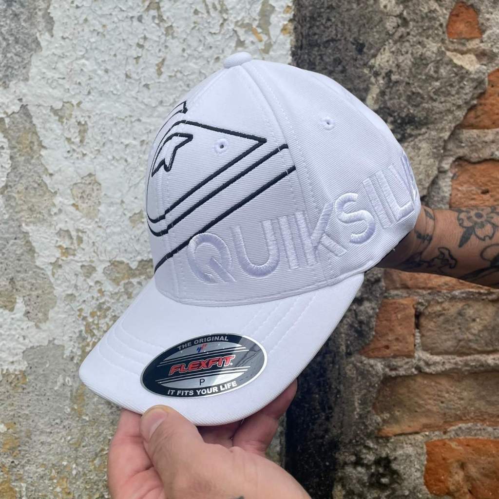 Boné Quiksilver Flexfit Emb Side Omni Branco P