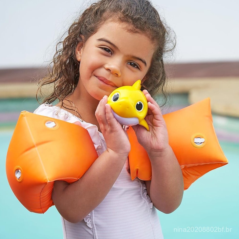 ZURU Robo Alive Junior Baby Shark Amarelo, Brinquedo Interativo que Canta e Nada para Crianças, Presente