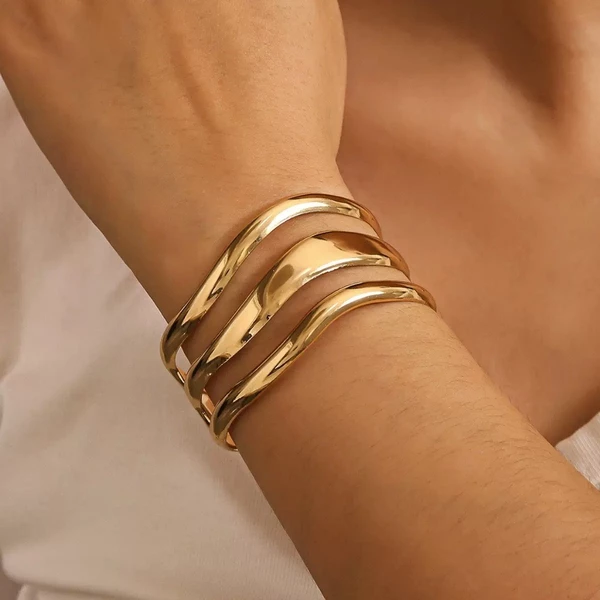 Pulseira Feminina Voltas Lisa Ajustável – Bracelete Moderno Minimalista Banhado a Ouro 18K e Prata 925