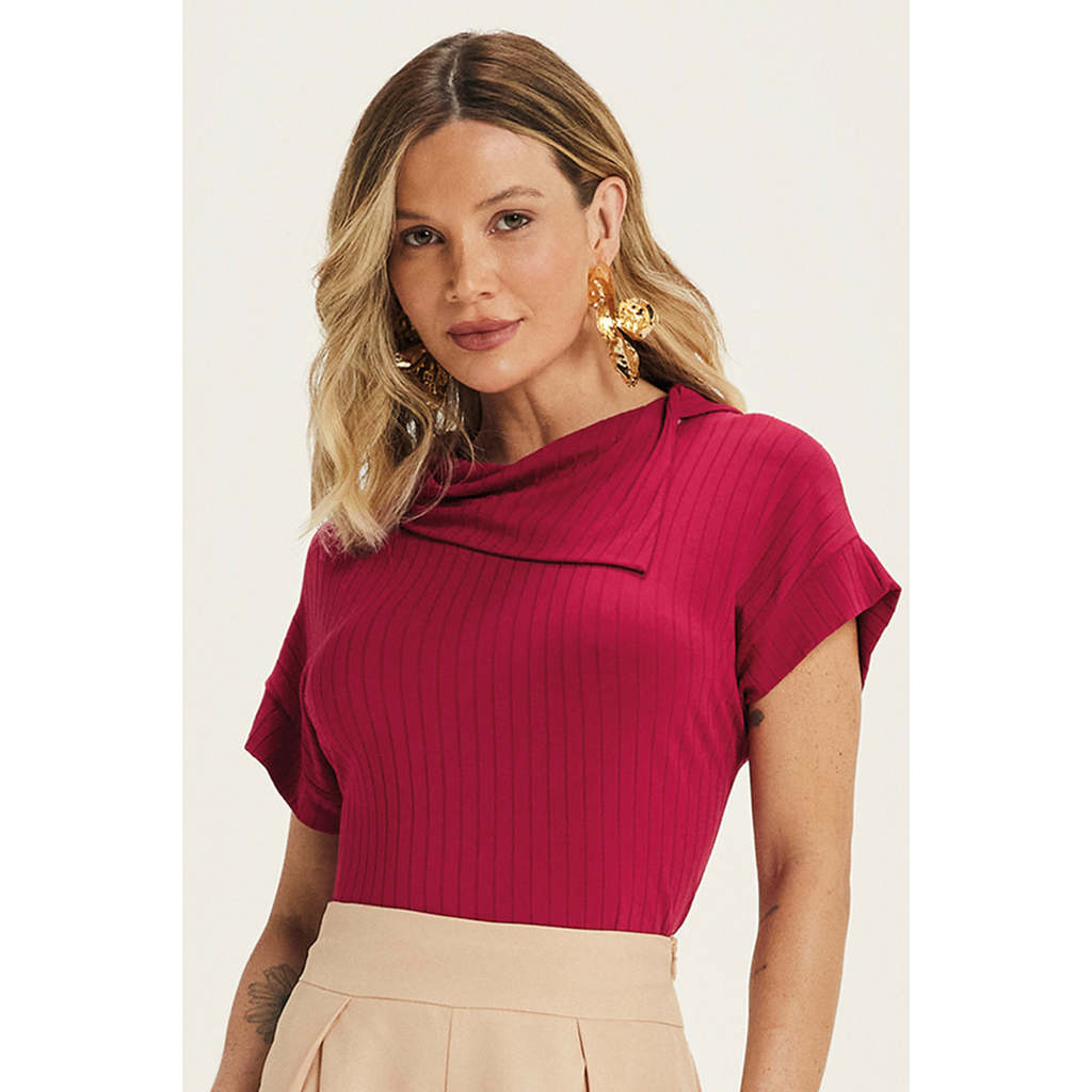 Blusa Feminina Gola Assimétrica Marialícia Vermelho