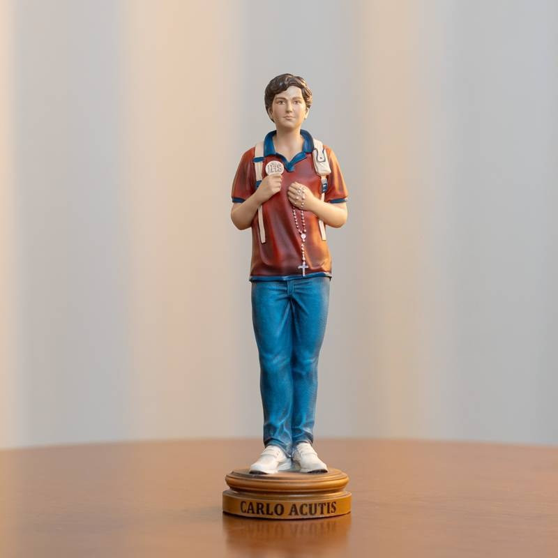 Imagem São Carlo Acutis 24cm / resina - R5065 em Oferta na Shopee