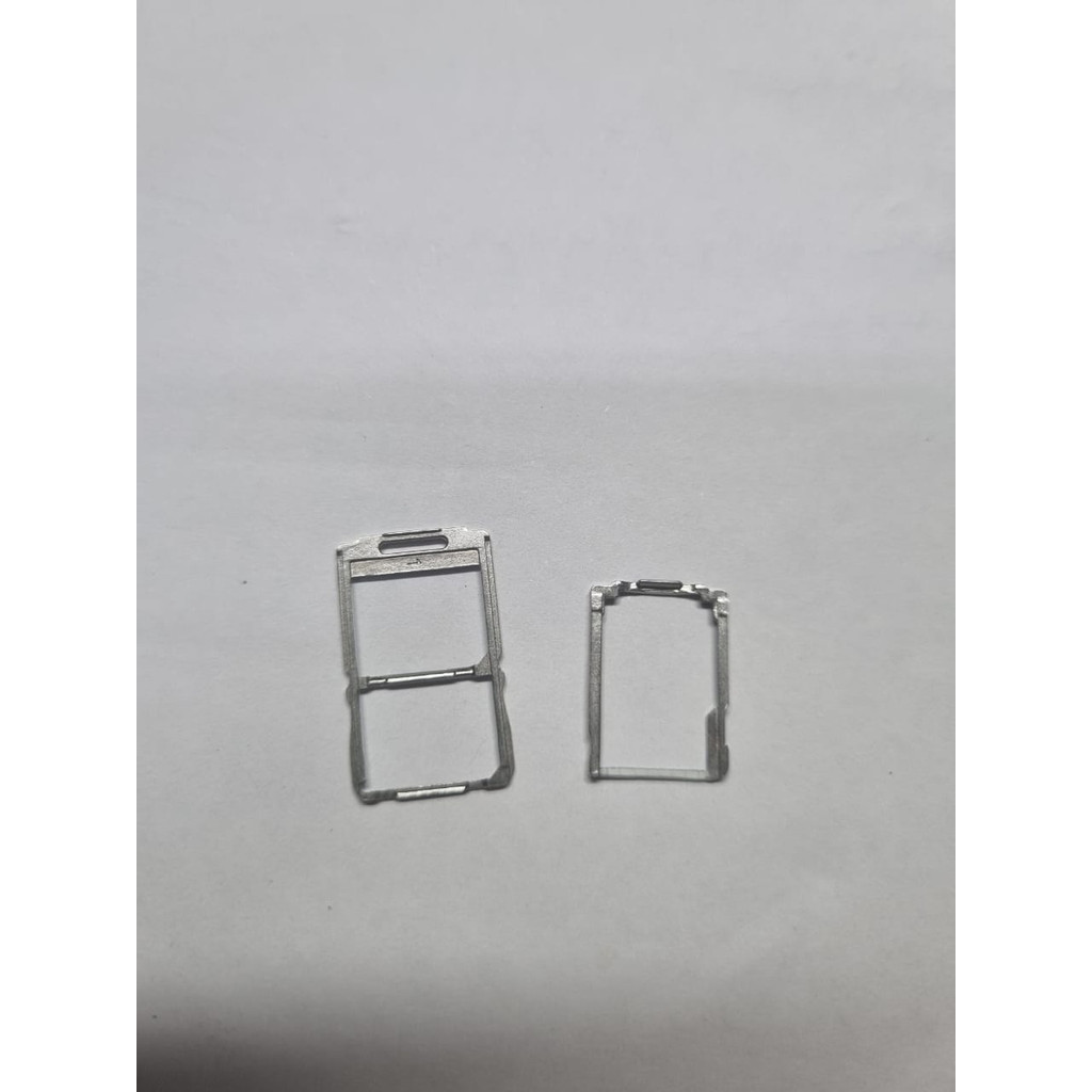 Par Gaveta De Chip Sony Xperia M5 Dual E5643