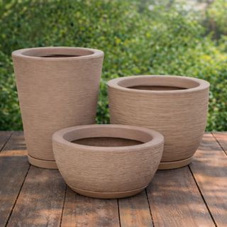 Kit Com 3 Vasos Decorativo de Planta Escovado Polietileno Com Prato Cone + Bojo + Bacia em Oferta na Shopee