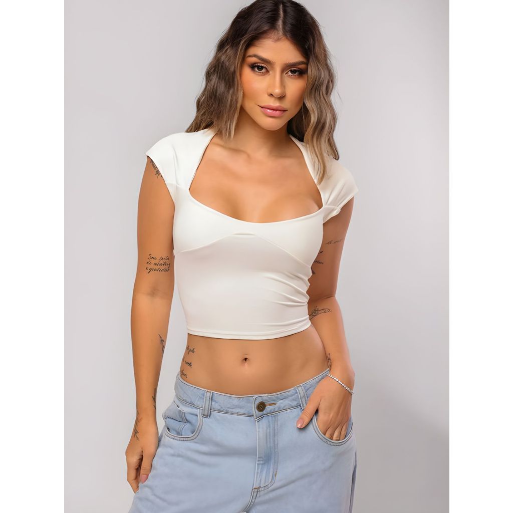 Cropped Feminino em Poliamida com Decote Princesa e Detalhe nas Costas – Elegante, Confortável