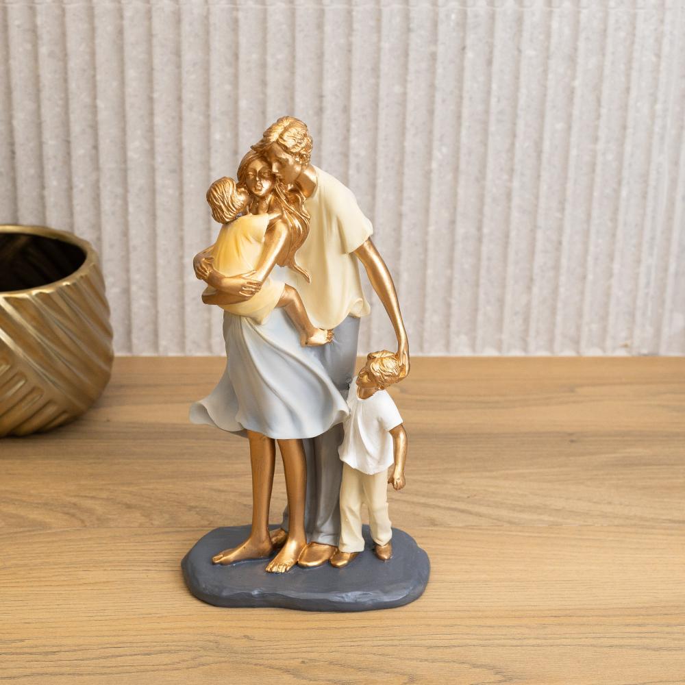 Figura Família Wolff de Resina Colorido 15cm x 9cm x 28cm · foto 2
