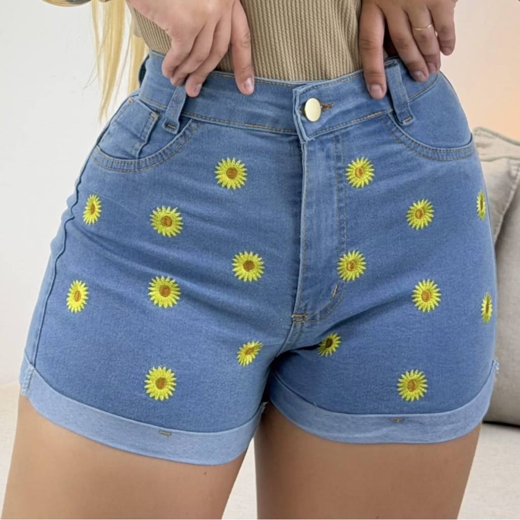 Short jeans feminino com bordado girassol, cintura alta, duas cores
