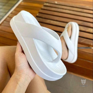 Flat Feminina Chinelo Plataforma Nuvem Conforto Sola Grossa Blogueira em Oferta na Shopee