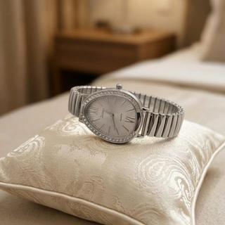 Relógio Feminino Oval Pulseira Elástica Resistente à Àgua Bracelete De Mola Moda