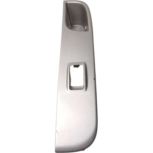 Moldura Comando Vidro Dianteiro Direito L200 Triton 2008