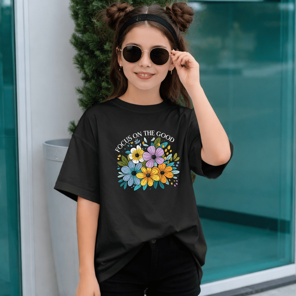 Camiseta Infantil Estampada Focus On The Good Criança 100% Básica Manga Curta Unissex Masculina e Feminino Básica