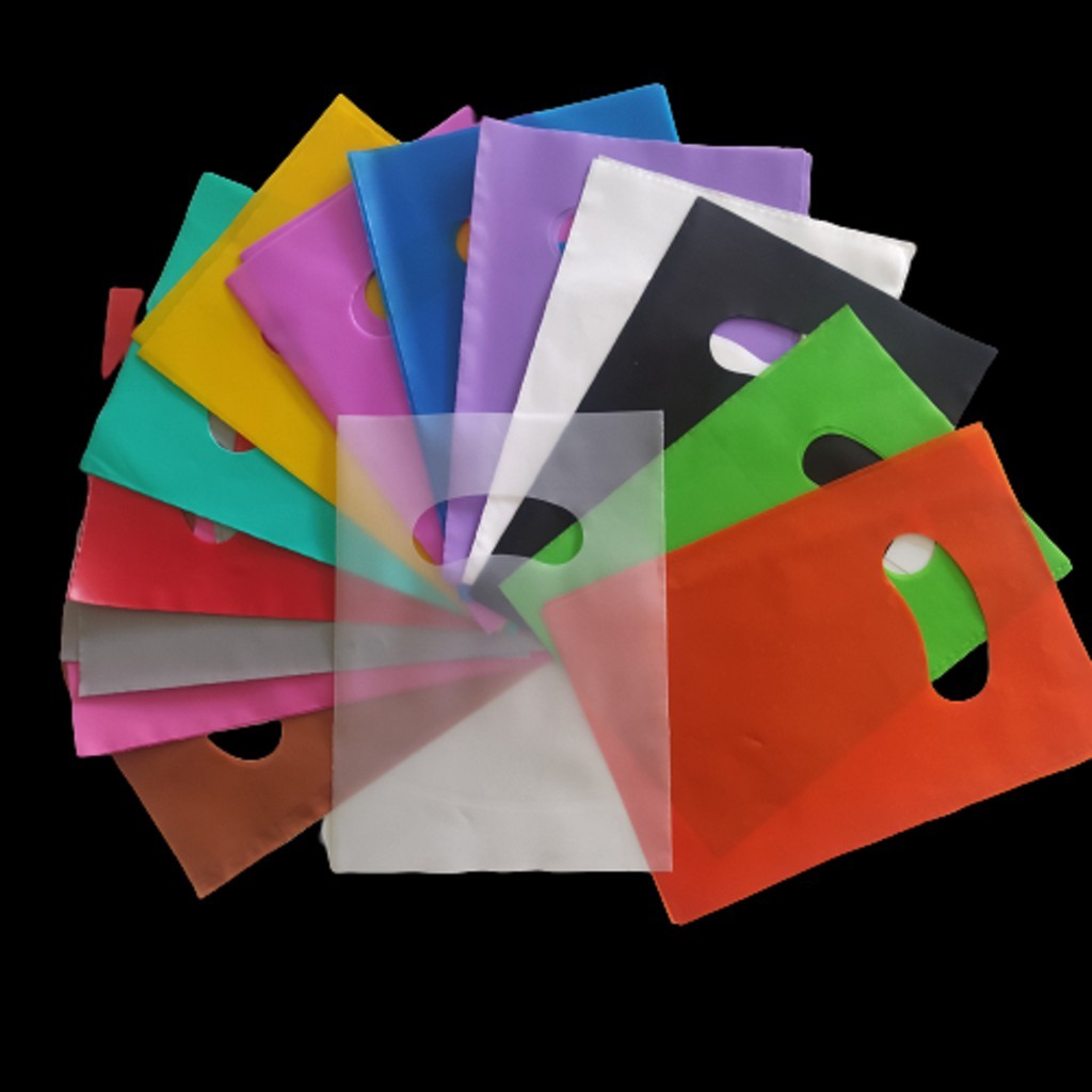 50 mini sacolas plásticas para semijoias medida 16x20. em Oferta na Shopee