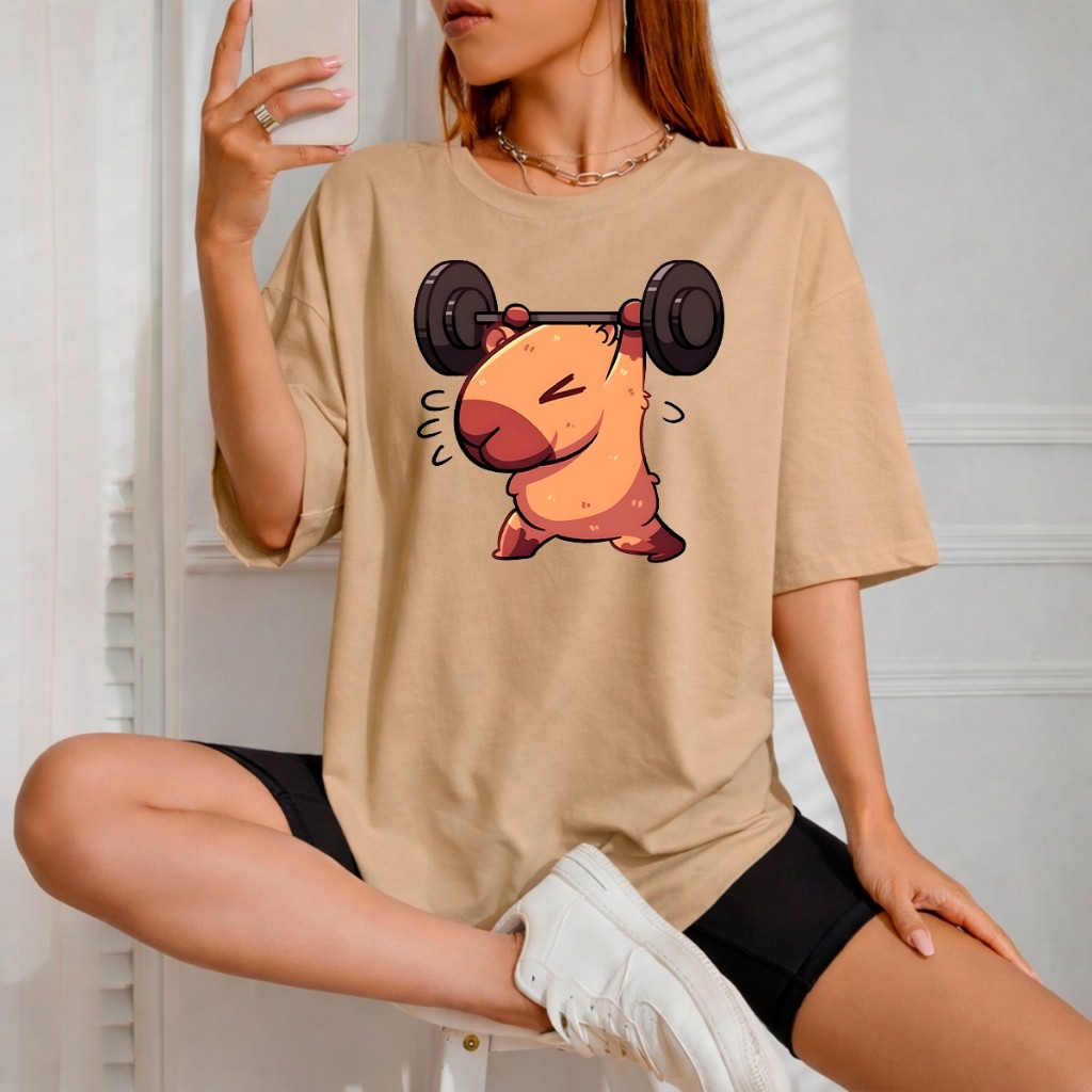 Camiseta Feminina Estampa Cartoon Capivara Academia Fitness T-Shirt Streetwear Confortável Algodão Premium