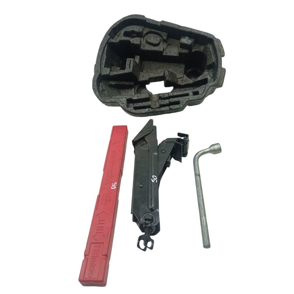 Kit Macaco Chave de Roda Triângulo Vw Fox 2015 16 17 18 19