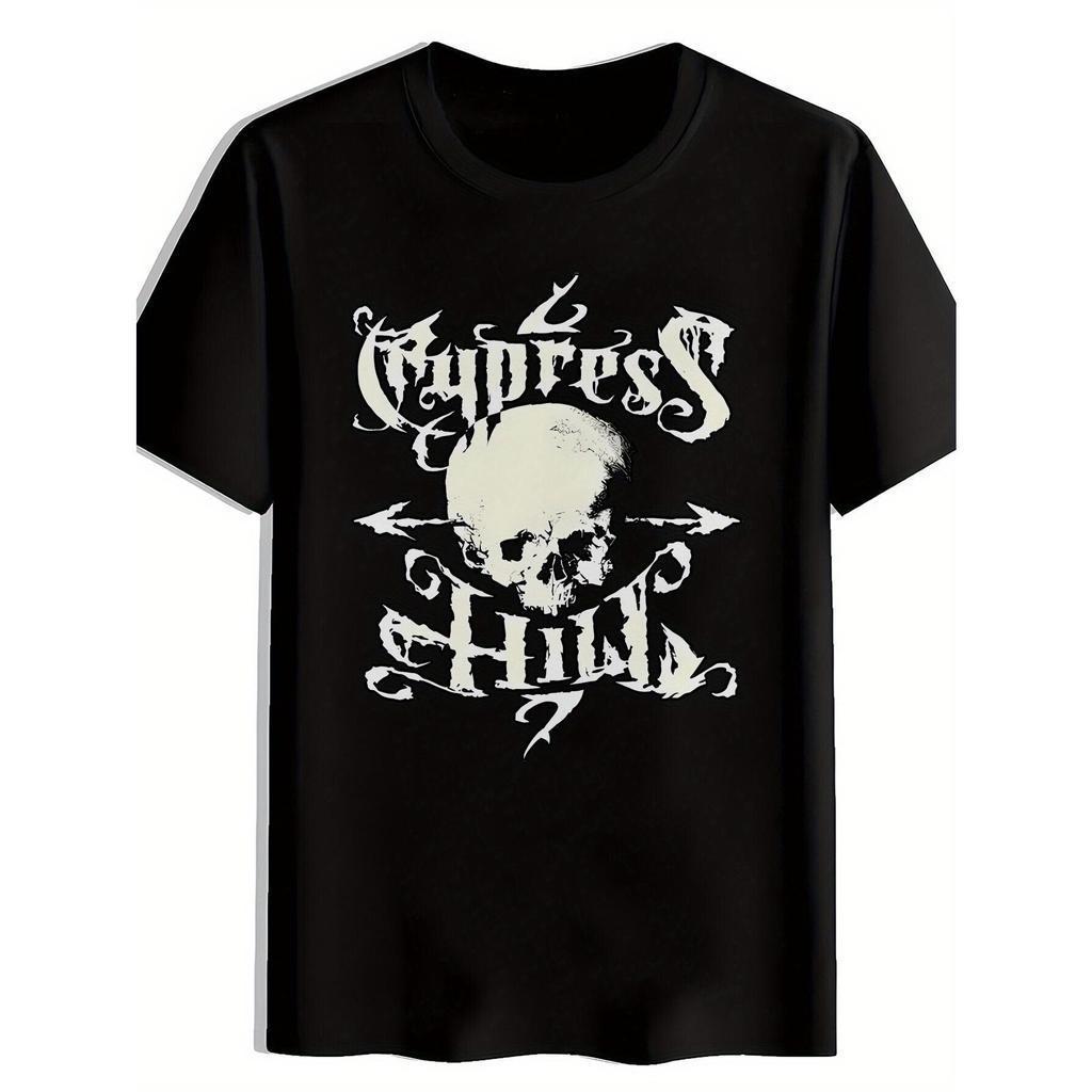 Camiseta Masculina Vintage da Banda Cypress Hill - Estampa Gótica de Caveira e Ossos Cruzados com Letras do Grupo, Tecid