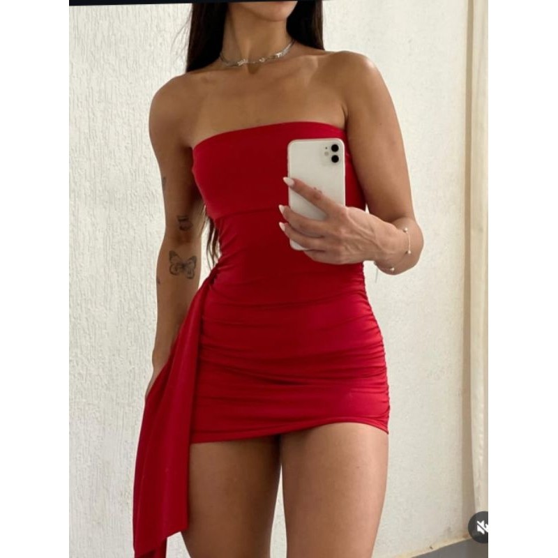 vestido tubinho com detalhe na lateral festa