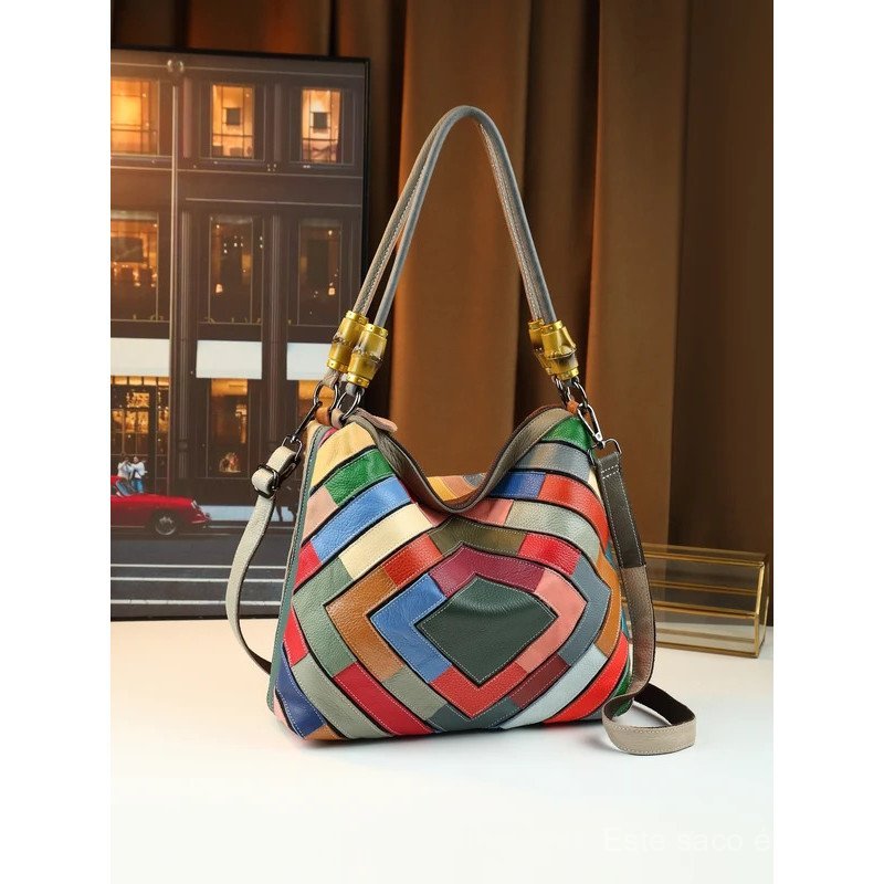 Tendências de moda europeias e americanas, bolsa de ombro de couro nova com estampa em blocos de cores do arco-íris