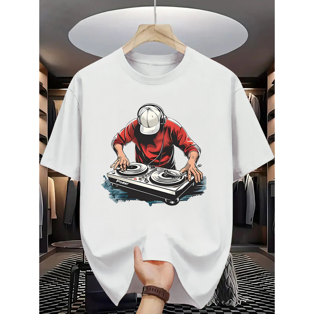 Camiseta Masculina Summer Graphic Print DJ Turntable Art Lightweight Casual Streetwear Music Confortável Moderna